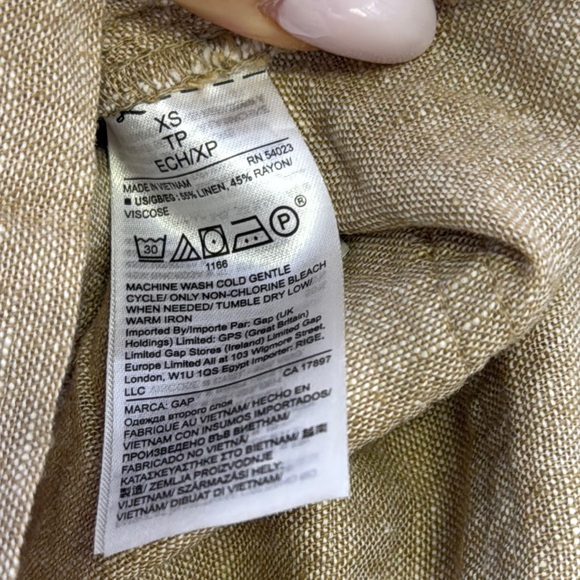 NWOT Tan Relaxed Shorts with Elastic Waist - Picture 6 of 6